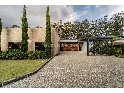 Casa de 5 alcobas en venta en Llanogrande, Rionegro · foto 3 de 20