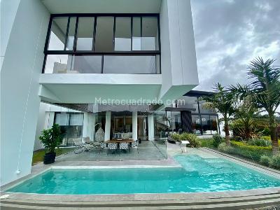 Casa de 3 alcobas en venta en Envigado, Medellín · foto 6 de 20