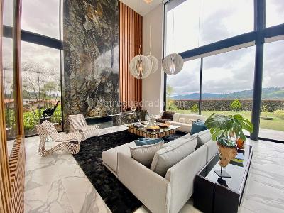 Casa de 3 alcobas en venta en Envigado, Medellín · foto 7 de 20