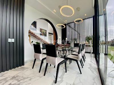 Casa de 3 alcobas en venta en Envigado, Medellín · foto 9 de 20