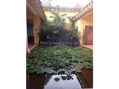 Casa de 3 alcobas en venta en El Poblado, Medellín · foto 13 de 15