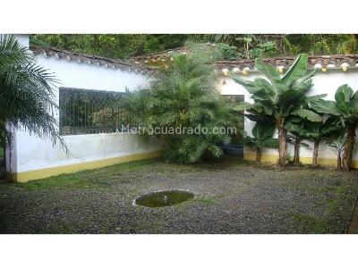 Casa de 3 alcobas en venta en El Poblado, Medellín · foto 7 de 15