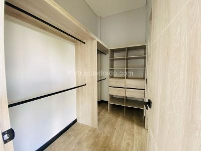 Casa de 3 alcobas en venta en Llanogrande, Rionegro, 424 m² · foto 15 de 20