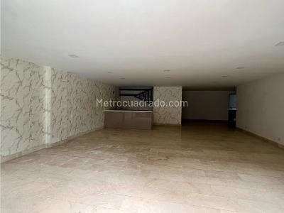Casa de 5 alcobas en venta en El Poblado, Medellín, 690 m² · foto 14 de 20