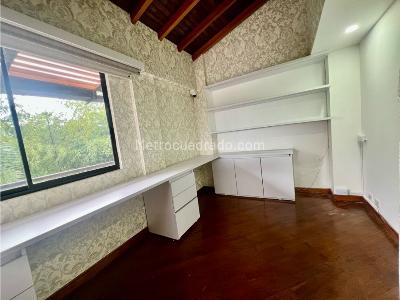 Casa de 5 alcobas en venta en El Poblado, Medellín, 690 m² · foto 19 de 20