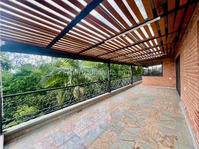 Casa de 5 alcobas en venta en El Poblado, Medellín, 690 m² · foto 20 de 20