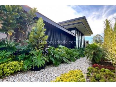 Casa de 5 alcobas en venta en Llanogrande, Rionegro · foto 3 de 7