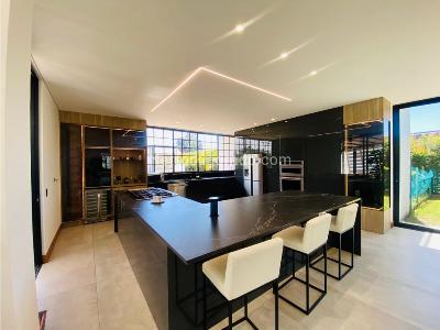 Casa de 5 alcobas en venta en Llanogrande, Rionegro · foto 10 de 20