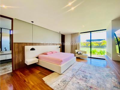 Casa de 5 alcobas en venta en Llanogrande, Rionegro · foto 13 de 20