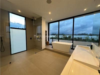 Casa de 4 alcobas en venta en Llanogrande, Rionegro · foto 19 de 20