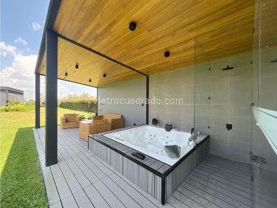 Casa de 3 alcobas en venta en Llanogrande, Rionegro, 576 m² · foto 13 de 13