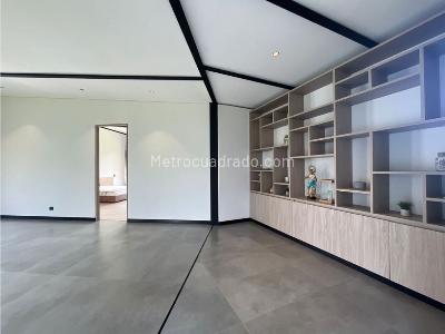 Casa de 3 alcobas en venta en Llanogrande, Rionegro, 576 m² · foto 6 de 13