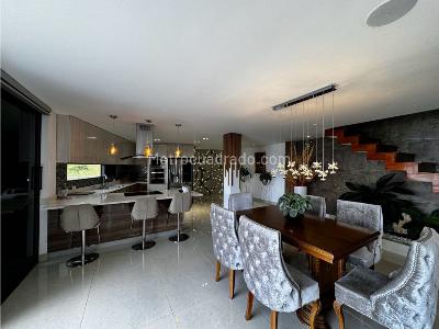 Casa de 5 alcobas en venta en Las Palmas, Medellín, 1920 m² · foto 11 de 20