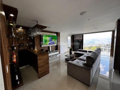 Casa de 5 alcobas en venta en Las Palmas, Medellín, 1920 m² · foto 14 de 20
