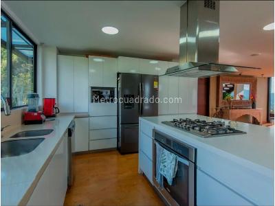 Casa de 3 alcobas en venta en Alto De Las Palmas, Medellín, 570 m² · foto 3 de 20