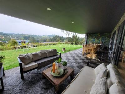 Casa de 4 alcobas en venta en Alto Palmas, Envigado, 500 m² · foto 2 de 20