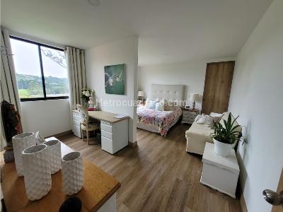 Casa de 4 alcobas en venta en Alto Palmas, Envigado, 500 m² · foto 14 de 20