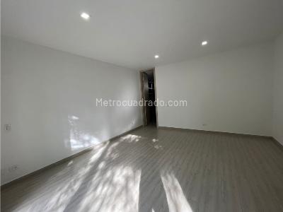 Casa de 4 alcobas en venta en El Poblado, Medellín, 783 m² · foto 14 de 20