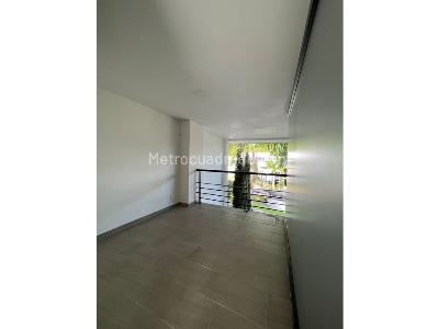 Casa de 4 alcobas en venta en El Poblado, Medellín, 783 m² · foto 15 de 20