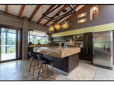 Casa de 3 alcobas en venta en Via San Antonio La Ceja, Rionegro, 454 m² · foto 5 de 20
