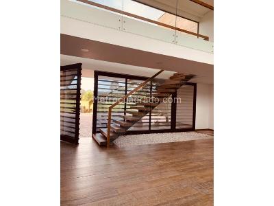 Casa de 4 alcobas en venta en Llanogrande, Rionegro, 410 m² · foto 3 de 15