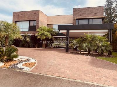 Casa de 4 alcobas en venta en Llanogrande, Rionegro, 410 m² · foto 13 de 15