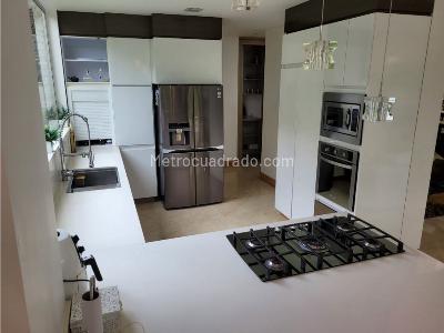 Casa de 4 alcobas en venta en Alto Palmas, Envigado, 450 m² · foto 10 de 20
