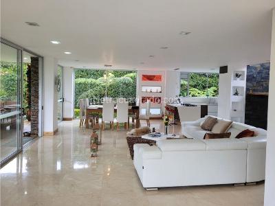 Casa de 4 alcobas en venta en Alto Palmas, Envigado, 450 m² · foto 11 de 20
