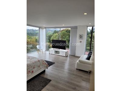 Casa de 4 alcobas en venta en Alto Palmas, Envigado, 450 m² · foto 16 de 20