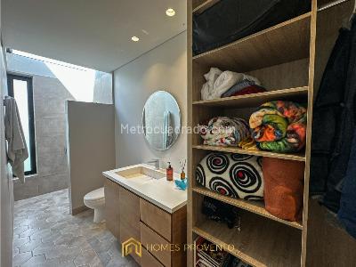 Casa de 4 alcobas en venta en Alto De Las Palmas, Medellín, 1615 m² · foto 11 de 20