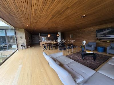 Casa de 4 alcobas en venta en Las Palmas, Medellín · foto 3 de 20