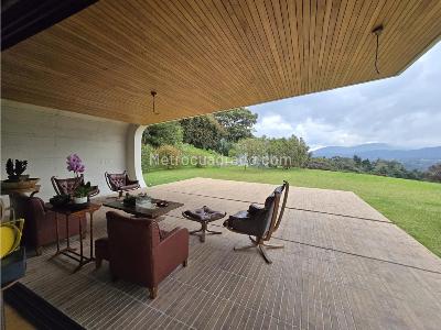 Casa de 4 alcobas en venta en Las Palmas, Medellín · foto 8 de 20