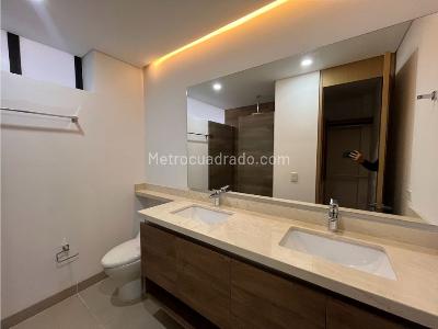 Apartamento de 1 alcoba en venta en Llanogrande, Rionegro, 70 m² · foto 16 de 20