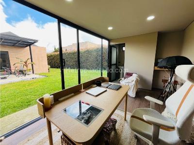 Casa de 4 alcobas en venta en Las Palmas, Medellín, 1690 m² · foto 11 de 20