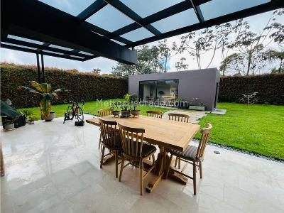 Casa de 4 alcobas en venta en Las Palmas, Medellín, 1690 m² · foto 13 de 20