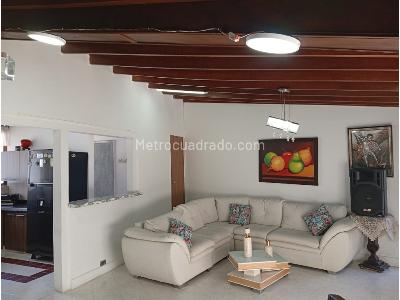 Casa de 3 alcobas en venta en Laureles, Medellín, 103 m² · foto 9 de 13