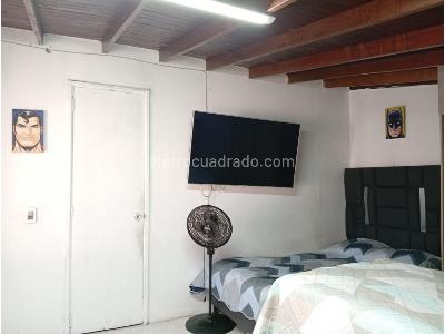 Casa de 3 alcobas en venta en Laureles, Medellín, 103 m² · foto 7 de 13