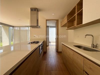 Casa de 3 alcobas en venta en El Porvenir, Rionegro, 220 m² · foto 3 de 19