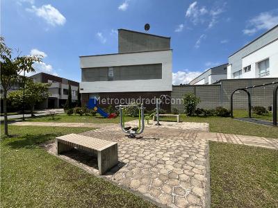 Casa de 3 alcobas en venta en El Porvenir, Rionegro, 220 m² · foto 6 de 19