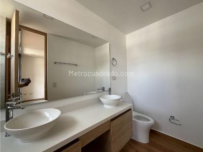 Casa de 3 alcobas en venta en El Porvenir, Rionegro, 220 m² · foto 7 de 19