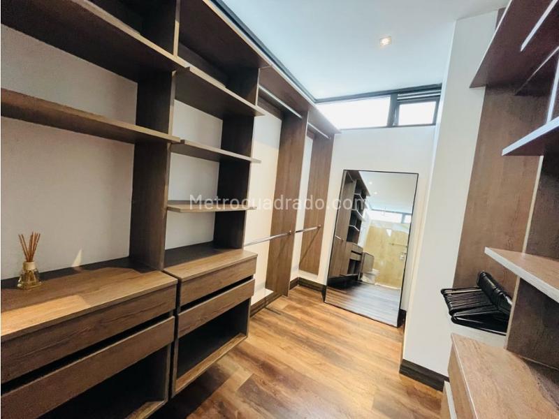 Spacious Apartment for Rent in Poblado San Lucas - 4