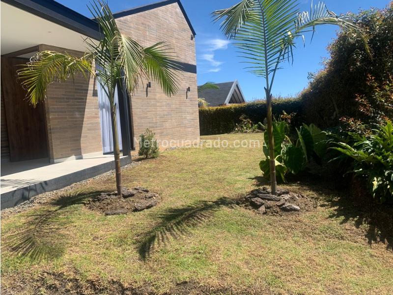 Casa campestre de 4 Alcobas en un solo nivel con vista al Valle - 9