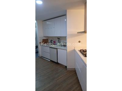Casa de 3 alcobas en venta en Llanogrande, Rionegro, 378 m² · foto 3 de 10