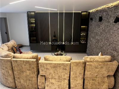 Apartamento en venta en Laureles, Medellín · foto 3 de 20