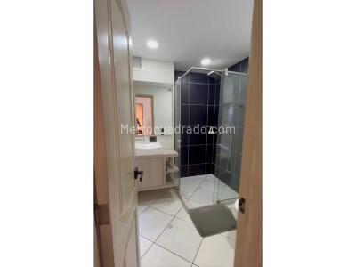 Apartamento en venta en Laureles, Medellín · foto 8 de 20
