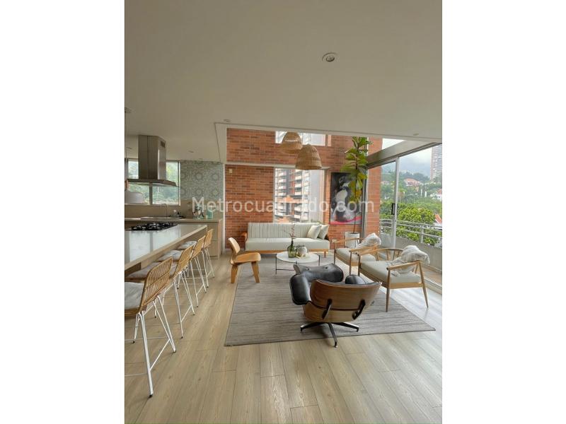 Apartamento Moderno de 2 Alcobas y 4 Baños en El Tesoro - 4