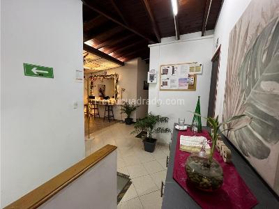 Casa de 5 alcobas en venta en Laureles, Medellín, 168 m² · foto 11 de 14