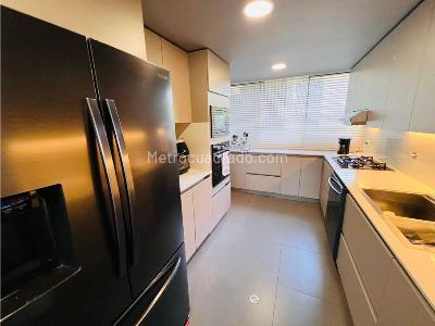 Apartamento en venta en El Poblado, Medellín · foto 16 de 20