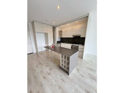 Apartamento de 1 alcoba en venta en Alto De Las Palmas, Medellín, 75 m² · foto 2 de 19