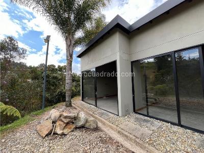 Casa de 3 alcobas en arriendo en Ojo De Agua, Rionegro, 230 m² · foto 12 de 14